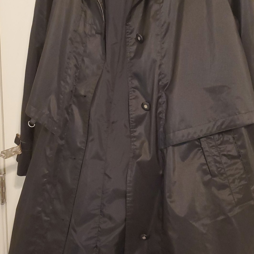 Retro Raining Coat - Picture 9 of 10